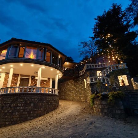 Chateau De Tatli - Hilltop - Дехрадун Екстериор снимка