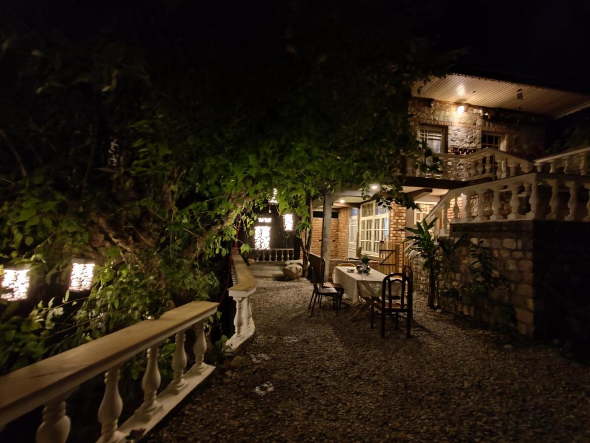 Chateau De Tatli - Hilltop - Дехрадун Екстериор снимка